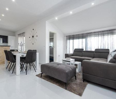 Apartmant Shine Luxury Maslenica Zewnętrze zdjęcie